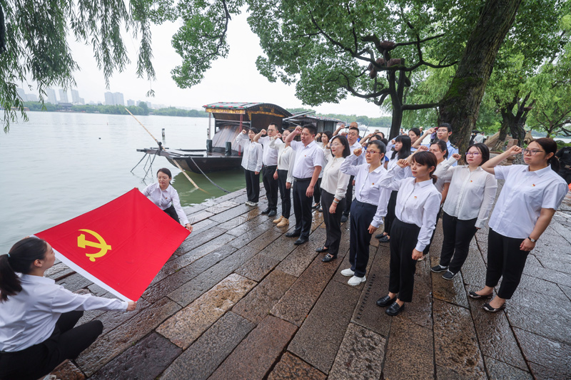 《中央关于进一步全面深化改革、推进中国式现代化的决定》诞生记(图7)
