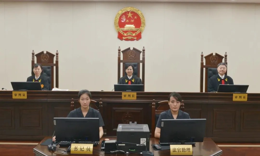 中國石化天然氣分公司原黨委書記段彥修受賄案一審開庭(图1) 中國石化天然氣分公司原黨委書記段彥修受賄案一審開庭(图1)